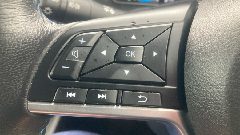 Nissan LEAF 110kW Acenta 39kWh 5dr Auto Electric Hatchback